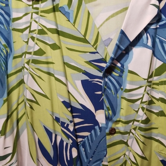 Bishop st Shirt - Picture 3 of 3